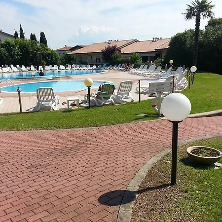Lago Residence Apartament *