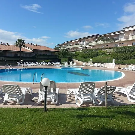 Lago Residence Apartament *